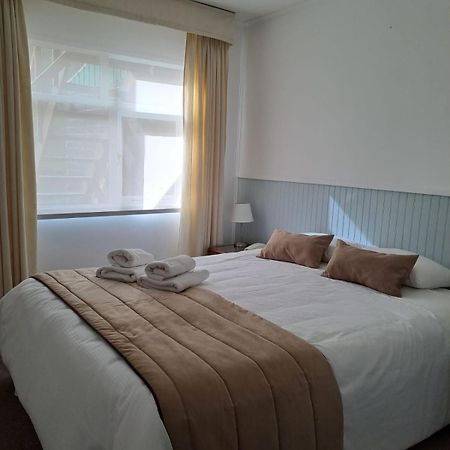 Hotel Capitán Eberhard Puerto Natales Esterno foto