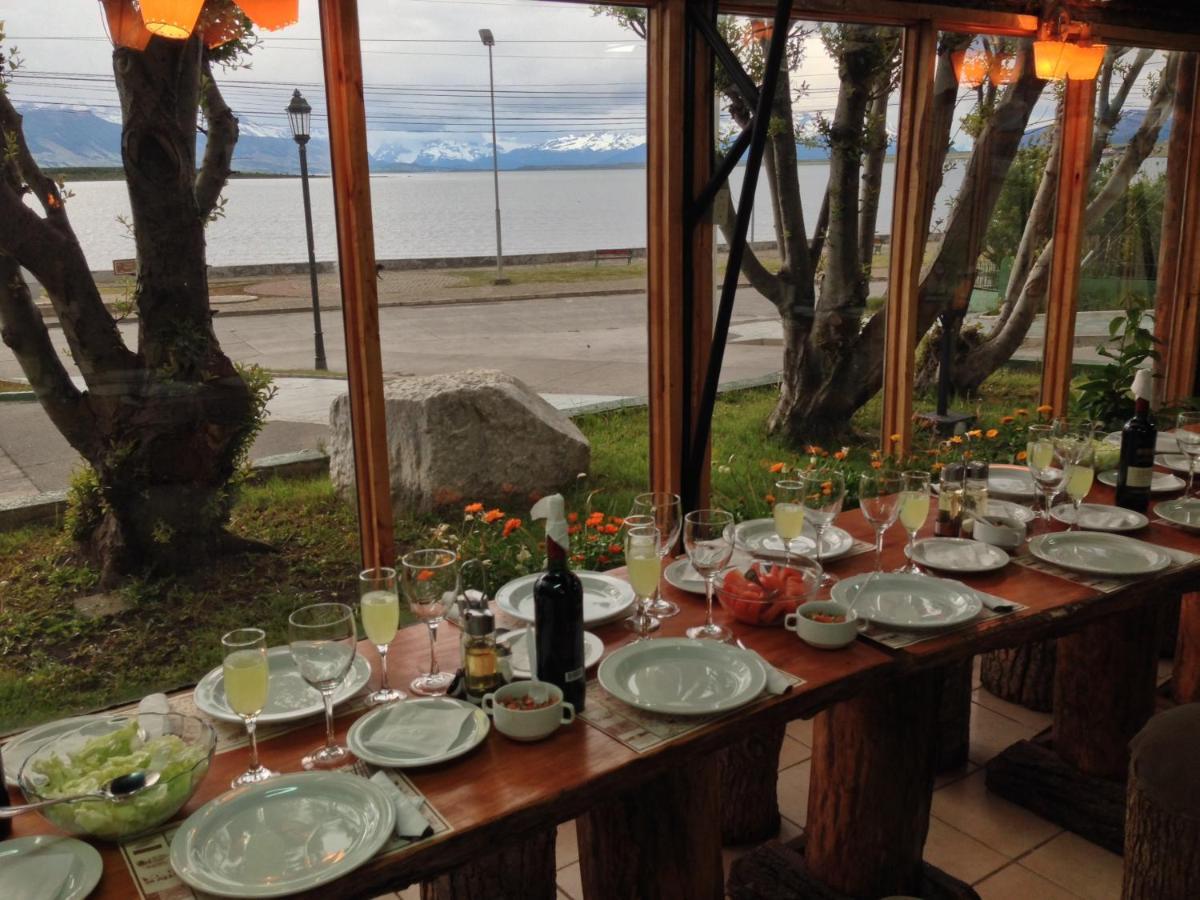 Hotel Capitán Eberhard Puerto Natales Esterno foto